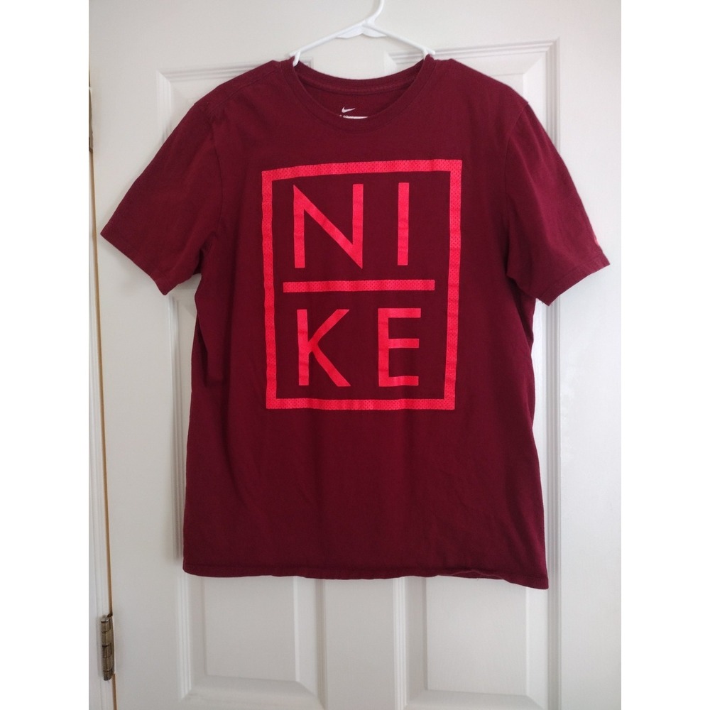 The Nike Tee Maroon And‎ Orange short sleeve crew neck top Size Large Unisex